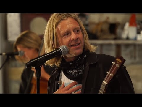 Switchfoot -&quot;This is Home&quot; - THE CHRONICLES OF NARNIA